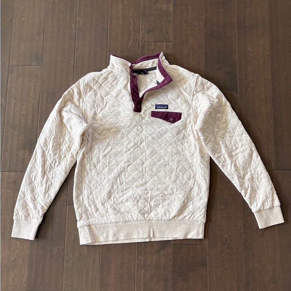 Patagonia White and Purple Quilted Sweater